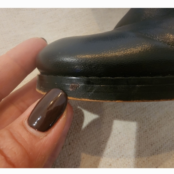 MK Michael Kors black Leather Boots, Size 8M - Picture 13 of 13
